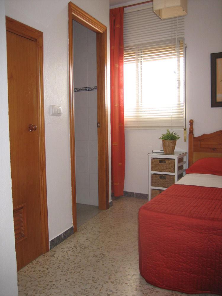 Hostal Tarantelo Conil Conil De La Frontera Buitenkant foto